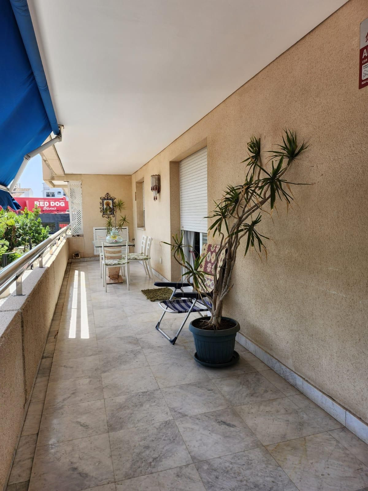 2 Bedroom Apartment in Marbella - Photo 2